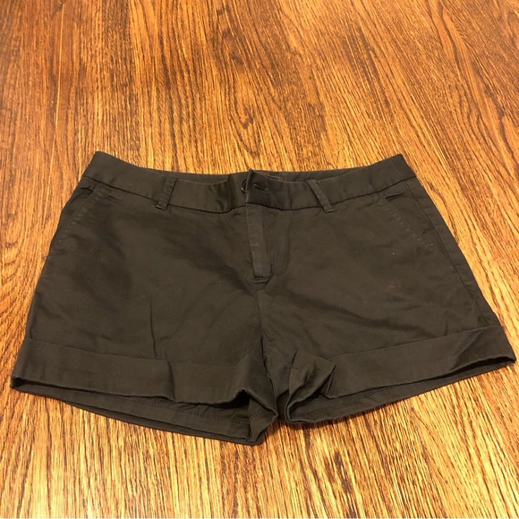 Aritzia size 8 Talula black shorts - Picture 1 of 4